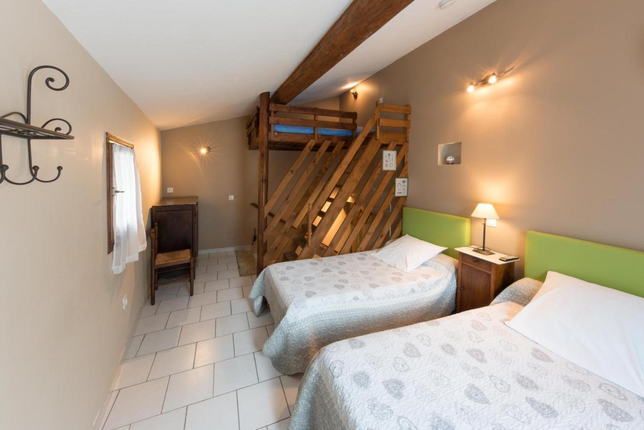 Domaine Saint Julien Hotel Buis-les-Baronnies Bagian luar foto