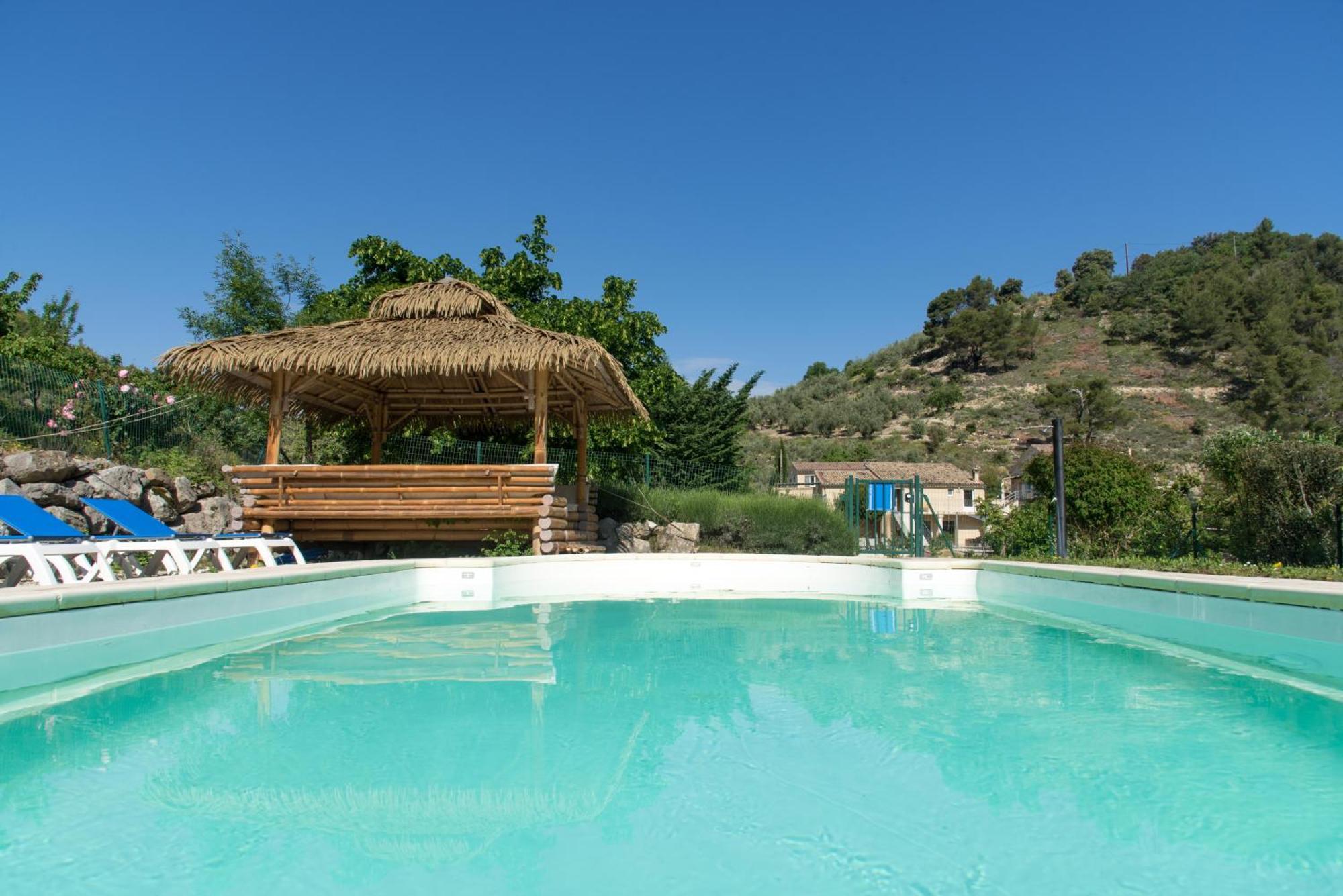 Domaine Saint Julien Hotel Buis-les-Baronnies Bagian luar foto