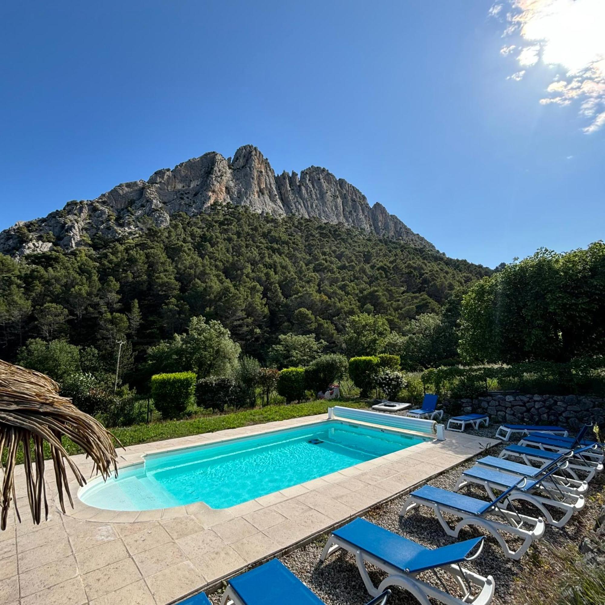 Domaine Saint Julien Hotel Buis-les-Baronnies Bagian luar foto